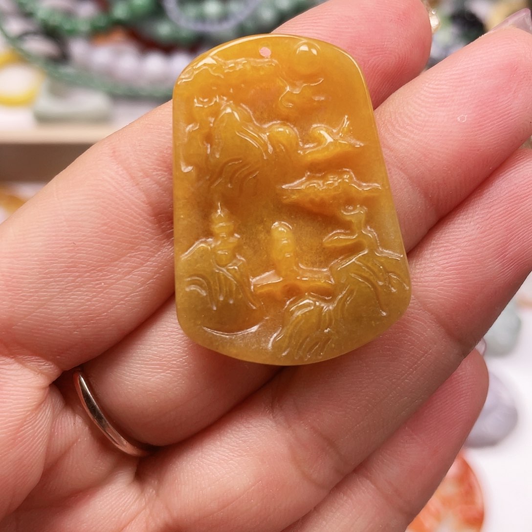 翡翠未镶嵌颈饰翡翠