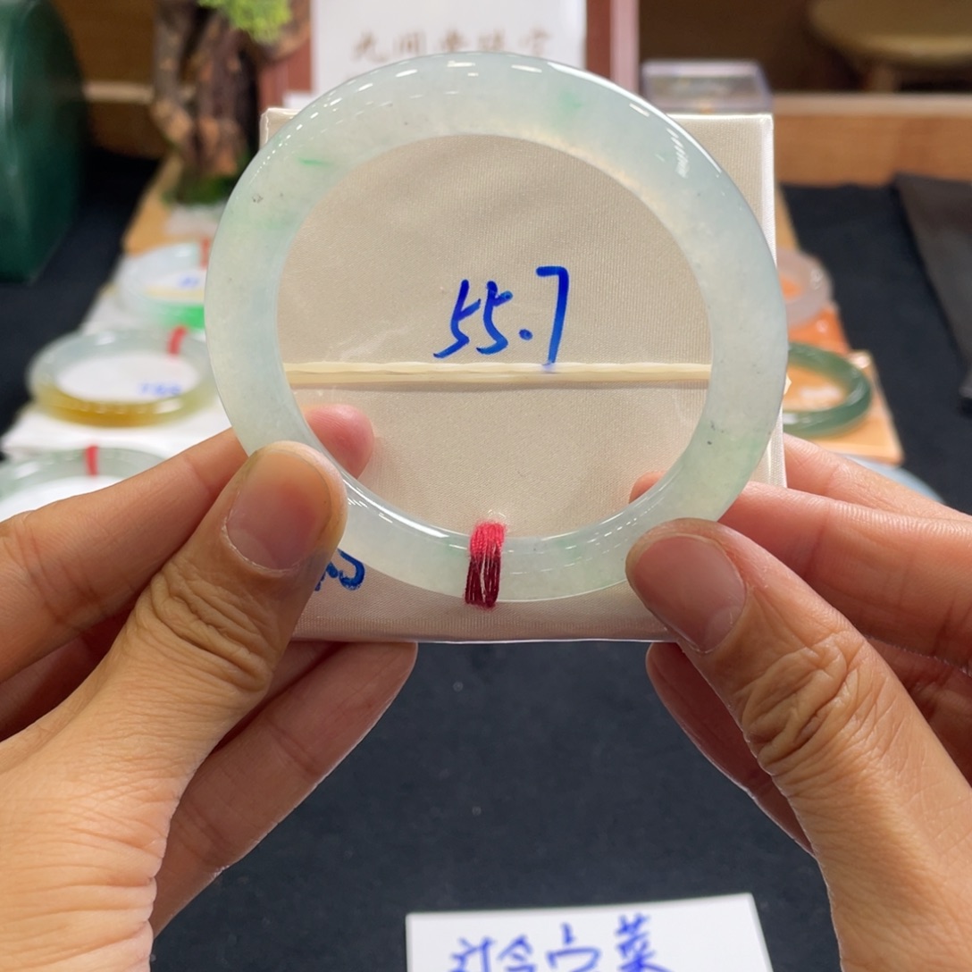 翡翠手镯未镶嵌55.7冰金丝绿