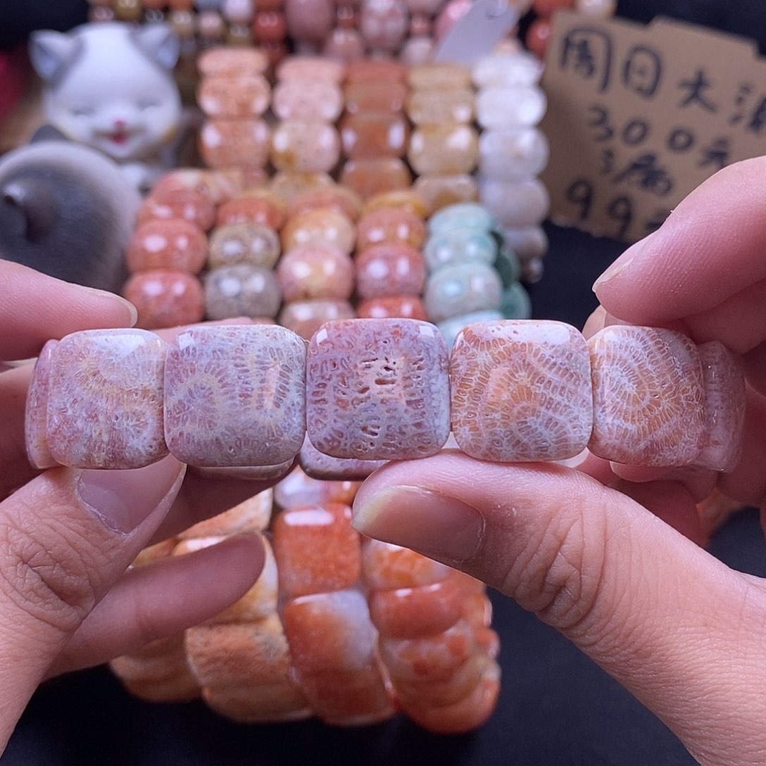 硅化珊瑚（珊瑚玉）手牌 未镶嵌28