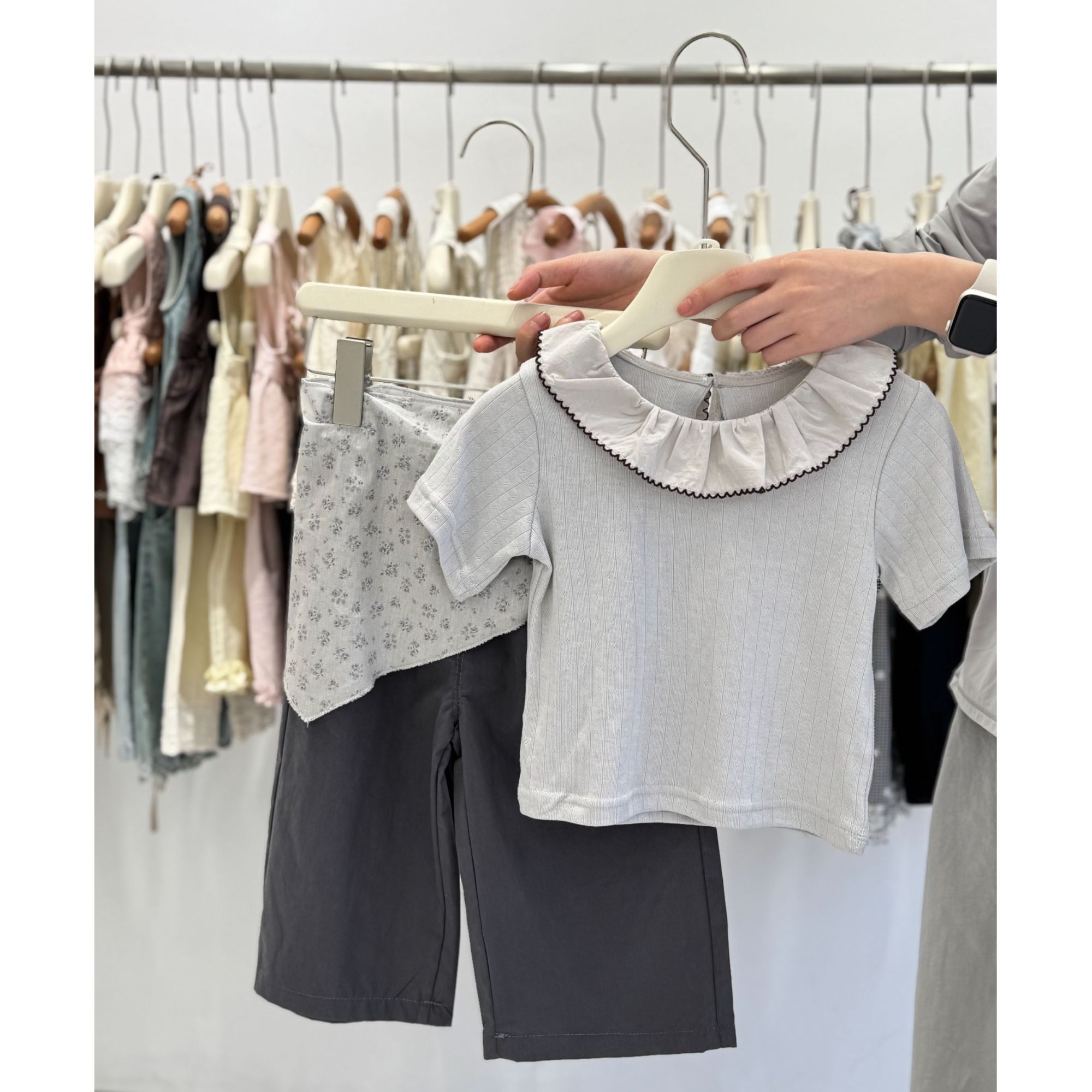 女童韩版森系百搭可爱三件套(带屁帘巾)