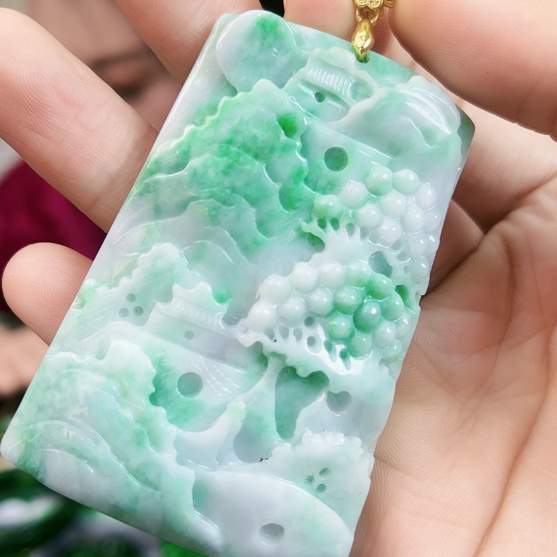 翡翠颈饰未镶嵌吊坠