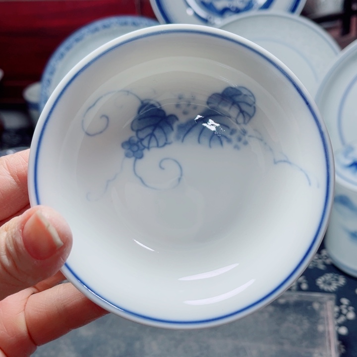 青花玲珑3寸小碟葡萄