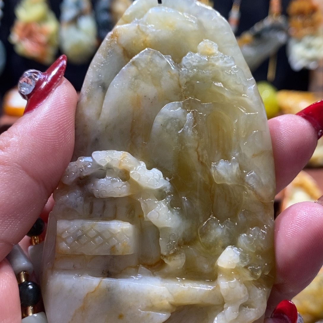 蛇纹石玉颈饰未镶嵌