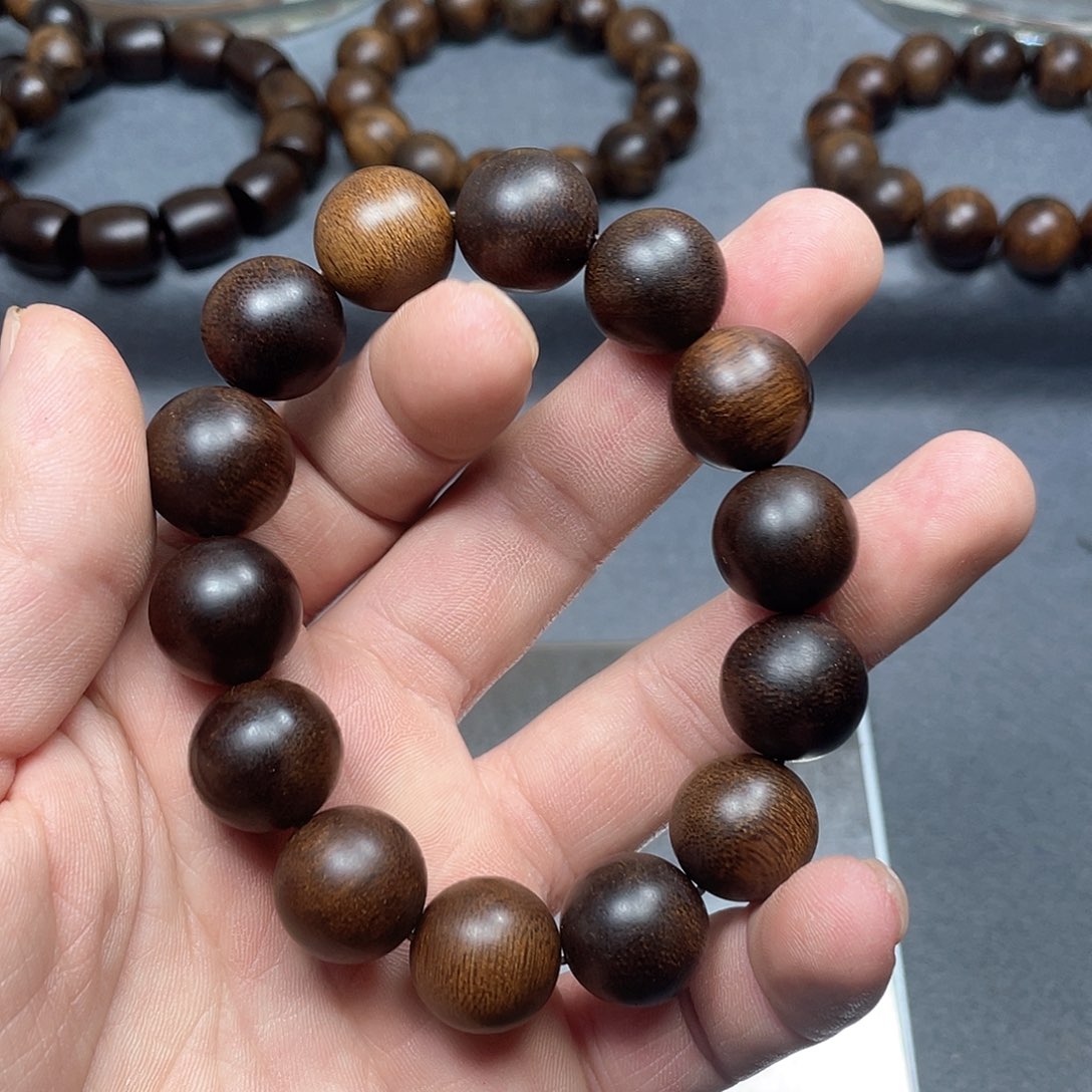 沉香手串越南富森