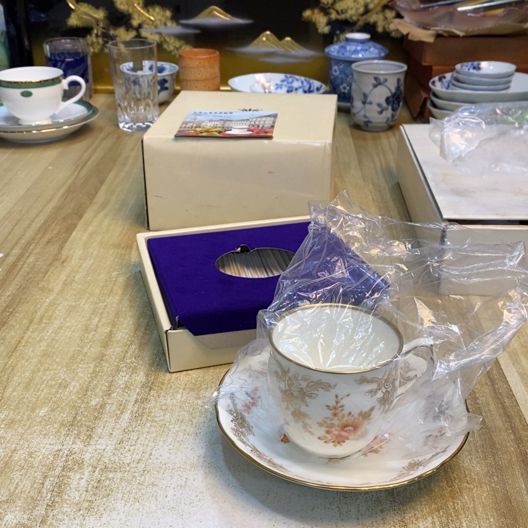 张****易雅集工艺品有限公司