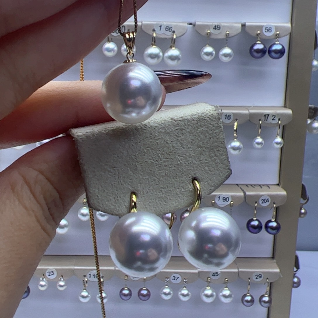 淡水珍珠吊坠(赠链)18K金镶嵌