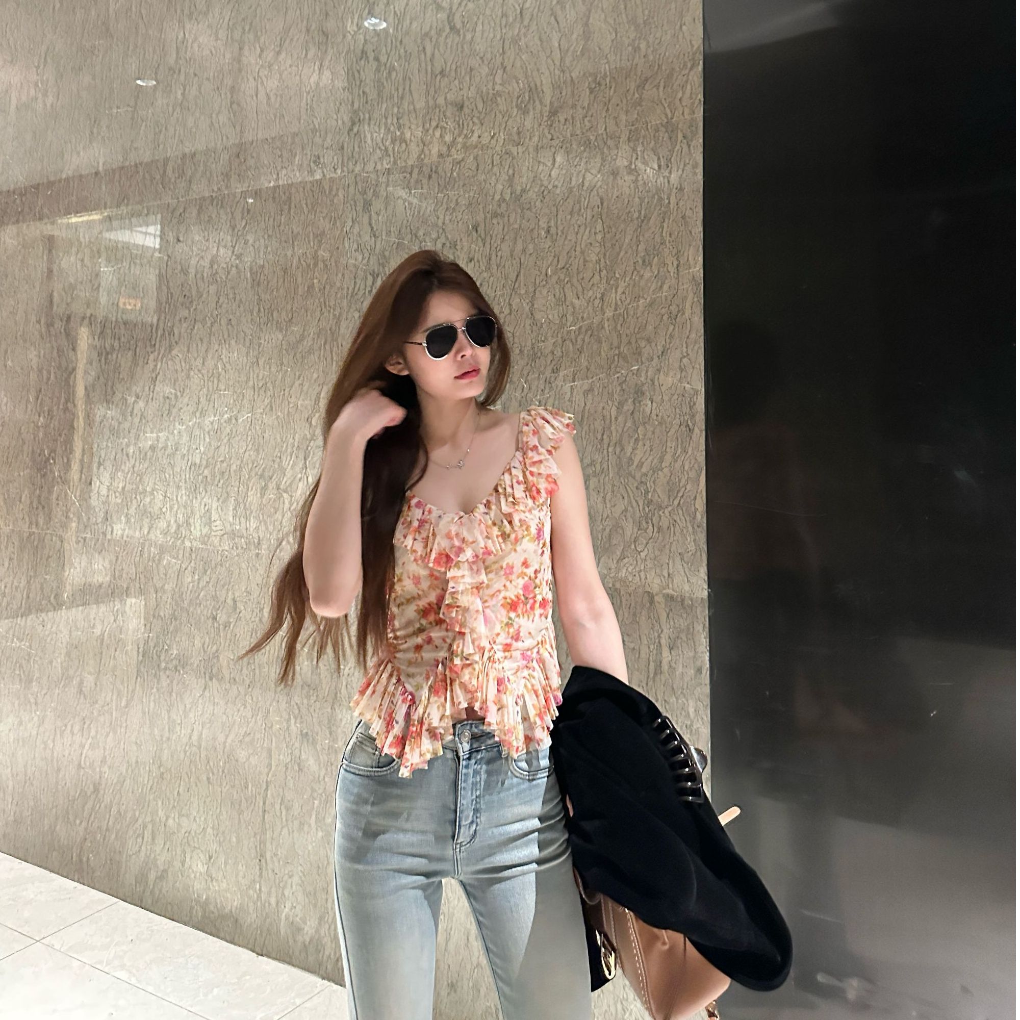 主播推荐-小众设计师款春夏甜美清新系列荷叶边上衣