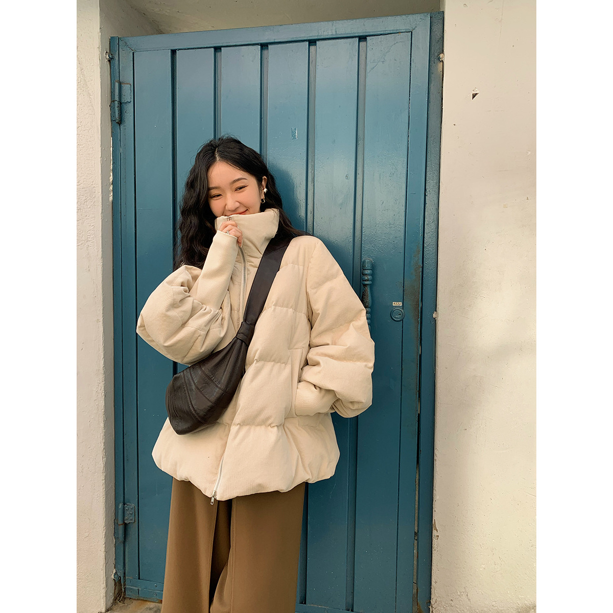 2024新款女冬韩版宽松加厚保暖面包服外套高端时尚灯芯绒立领棉服