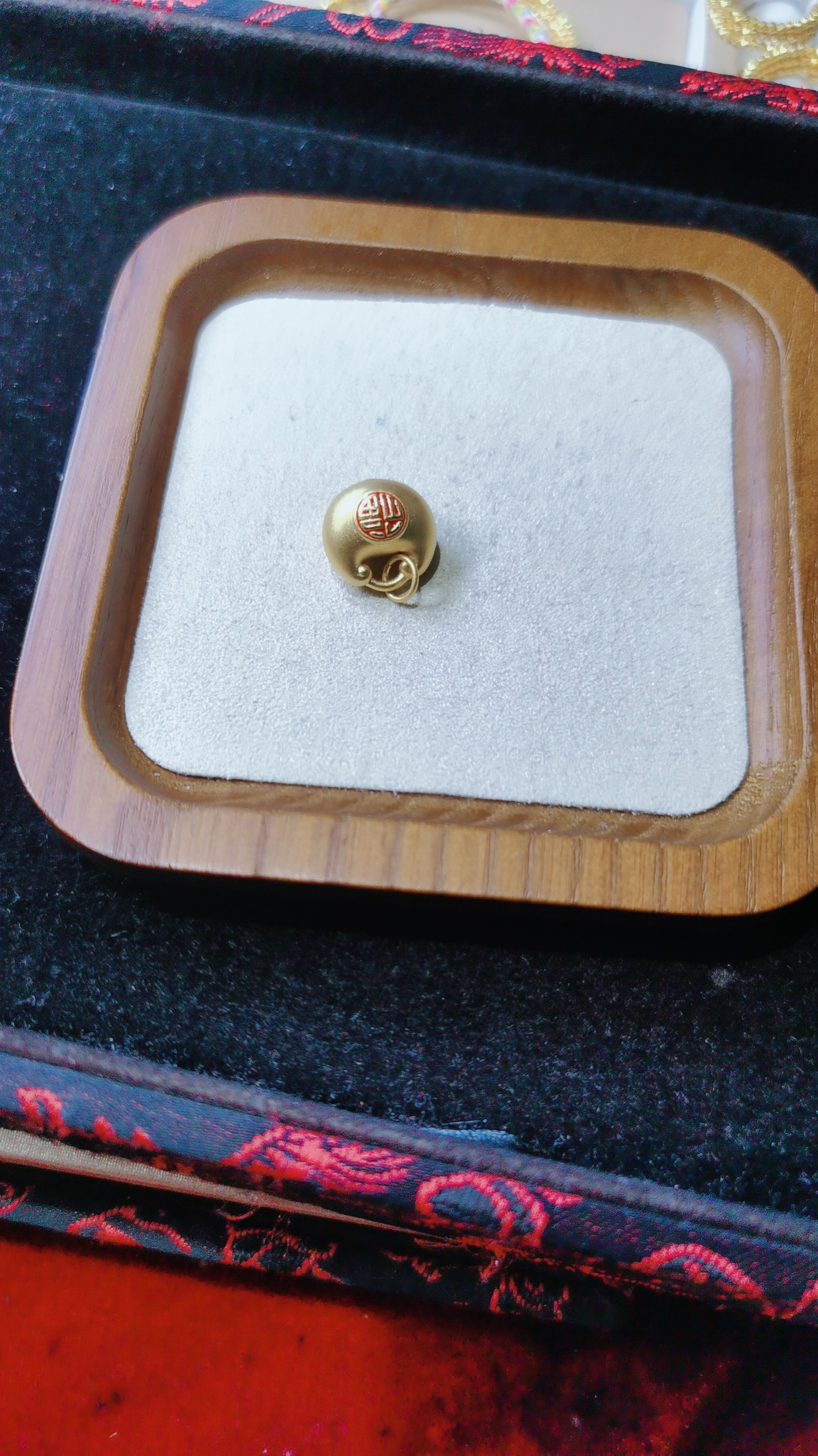 足金999硬金烧蓝胖福1.83克吊坠