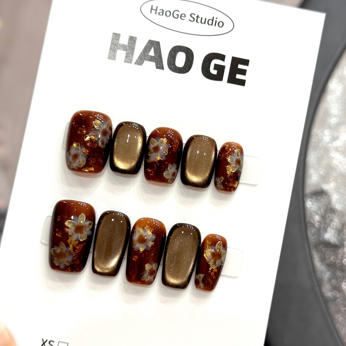 【繁花入梦】复古金花短款显白手工穿戴甲秋冬棕色爆闪猫眼美甲