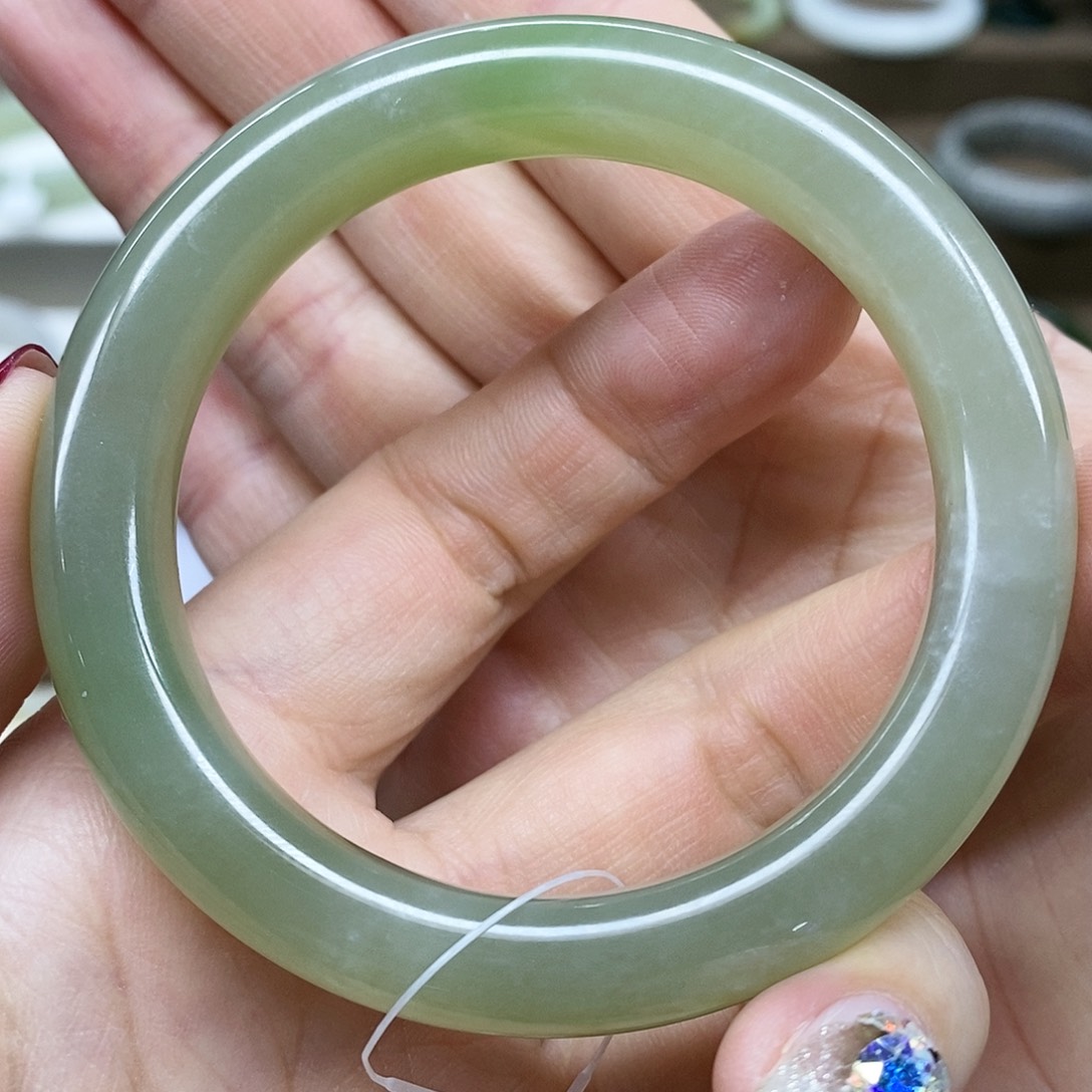 【闪购商品】和田玉手镯未镶嵌