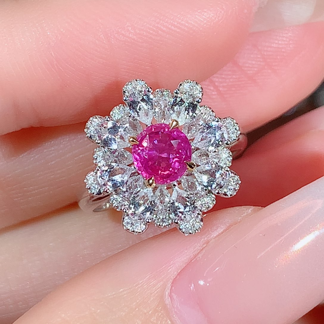 戒指彩色蓝宝石18K金镶嵌1.09ct/天然宝石/七天无理由