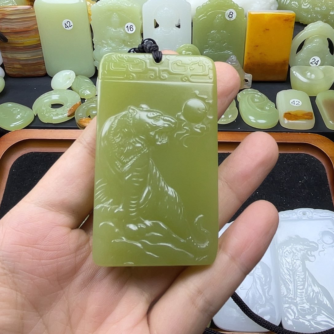 ?**海时尚潮流百搭款吊坠