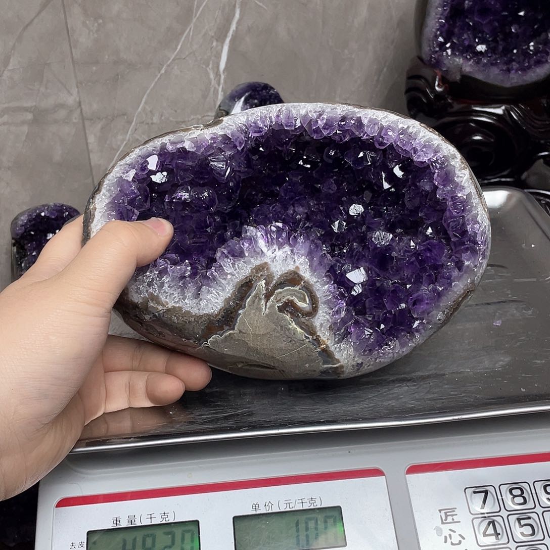 未镶嵌紫晶大型摆件（非配饰）p****m