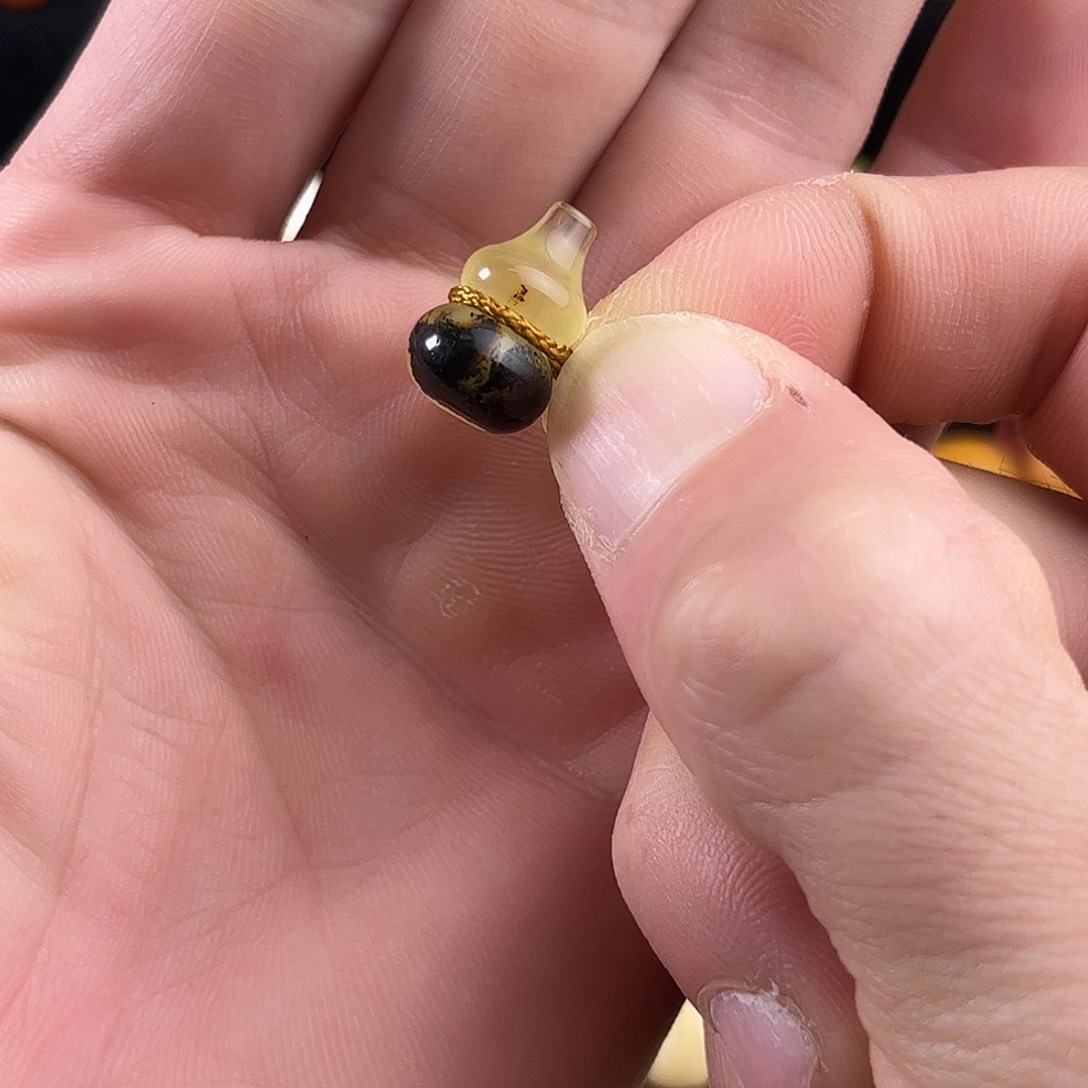 蜜蜡未镶嵌珠宝奇石
