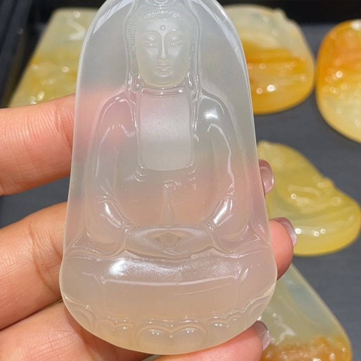 石英质玉观音未镶嵌