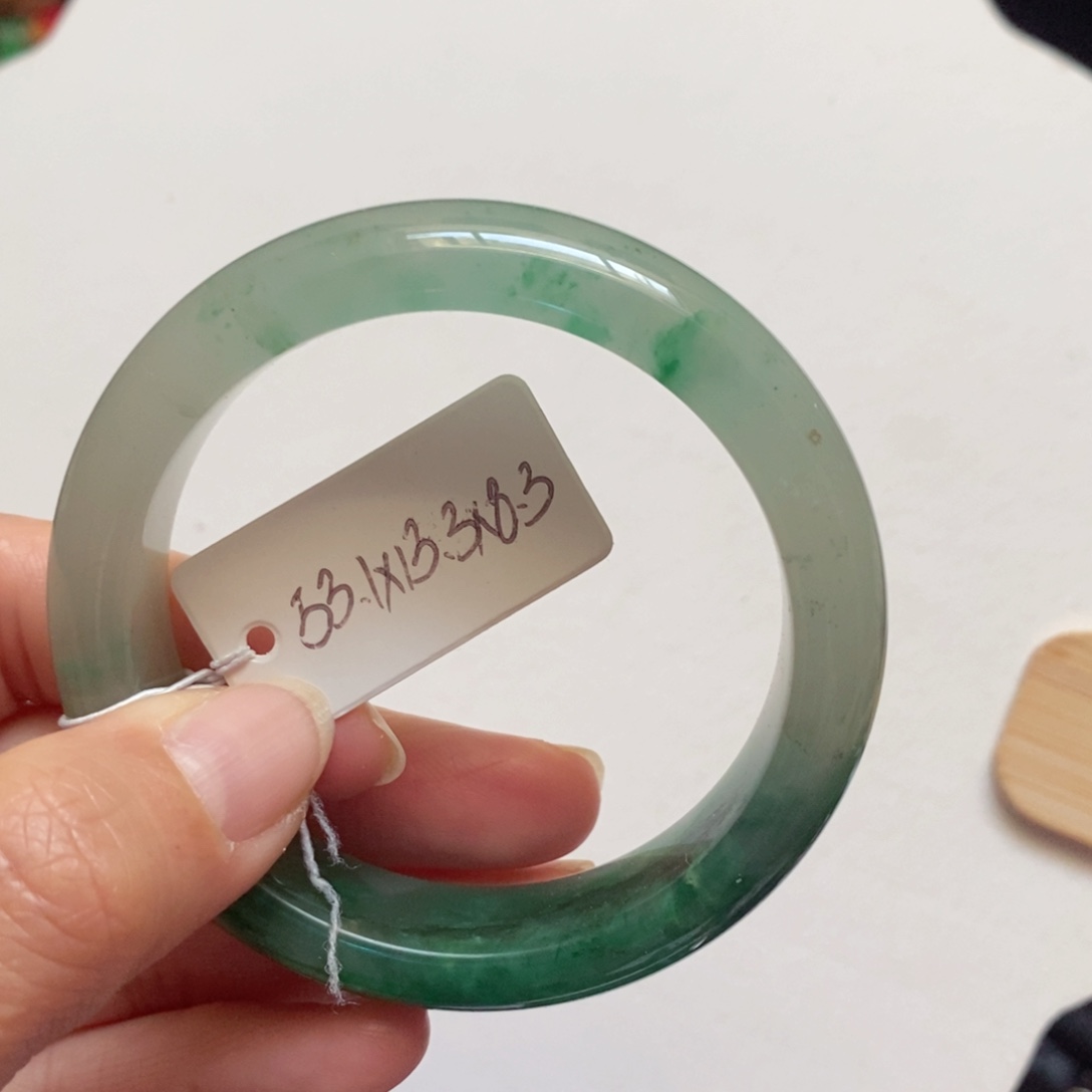 石英质玉颈饰未镶嵌