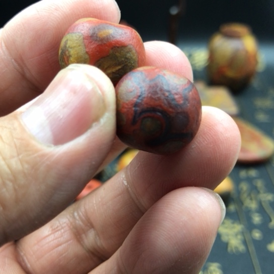 烈***风玛瑙/玉髓未镶嵌配珠挂件