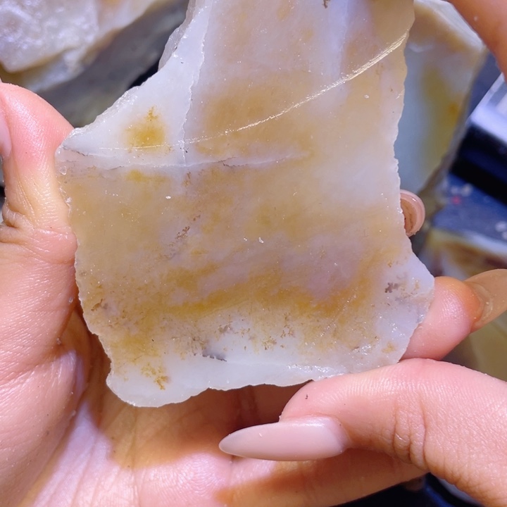 和田玉未镶嵌珠宝半成品