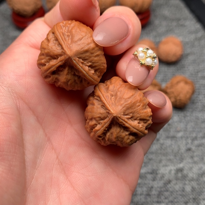 吊坠文玩核桃三棱