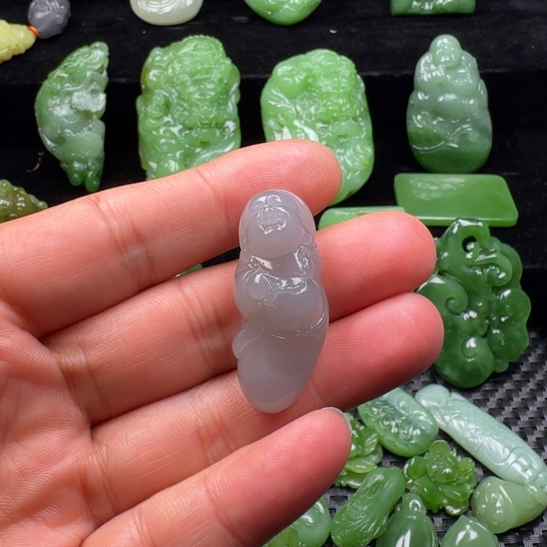 和田玉未镶嵌耳饰