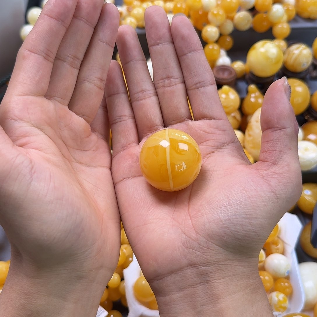 琥珀珠宝奇石未镶嵌37mm