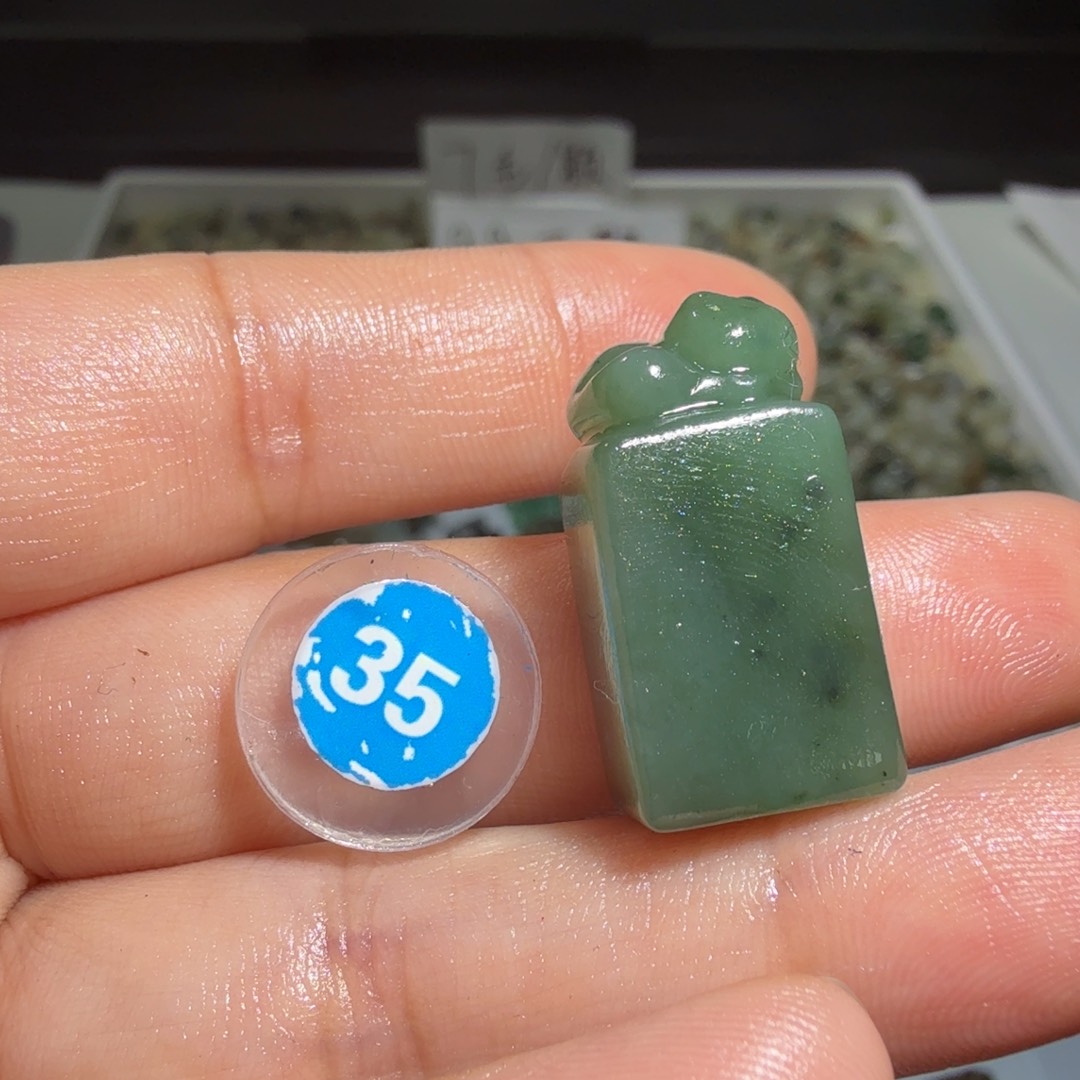 和田玉未镶嵌珠宝奇石