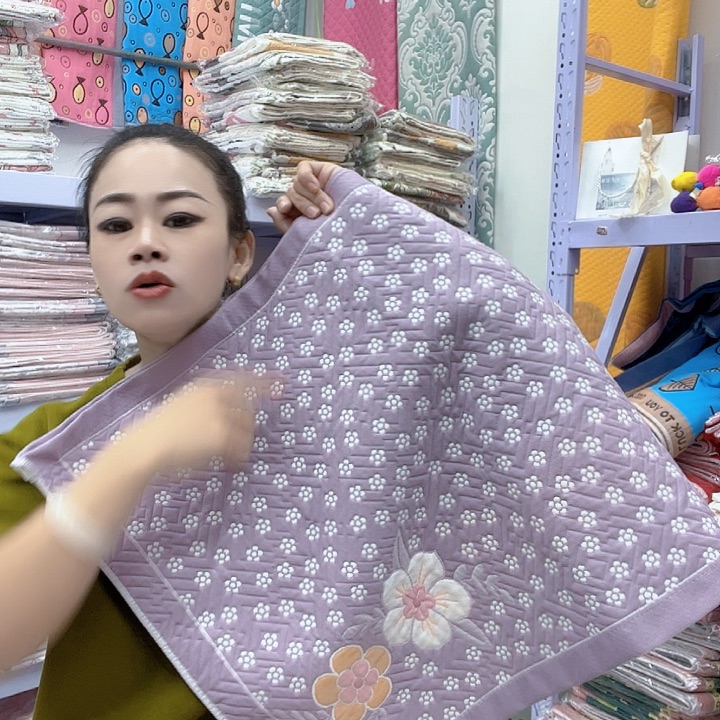 棉紫色梅花纯棉面料