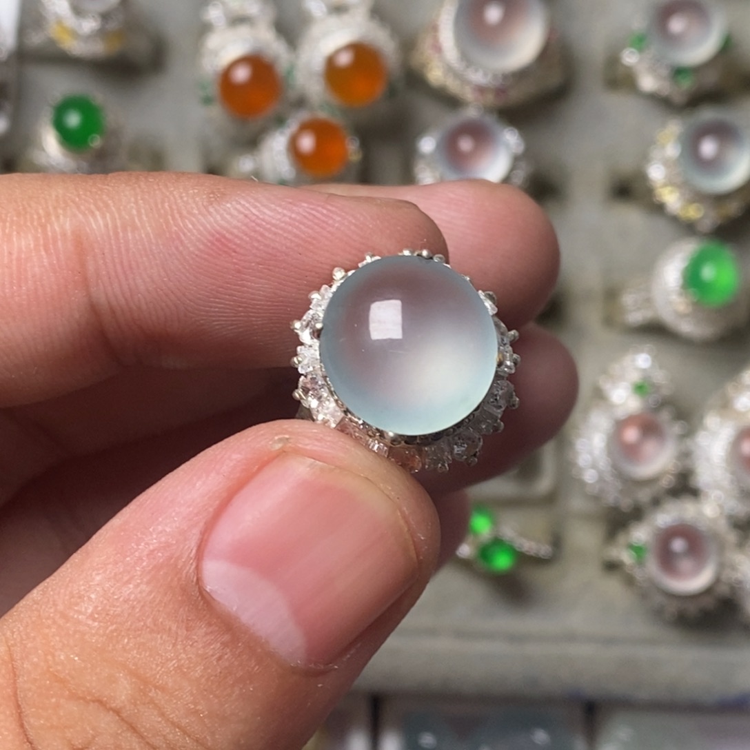 定制翡翠未镶嵌翡翠