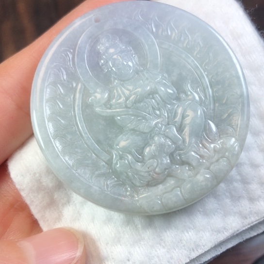 翡翠未镶嵌颈饰缅甸A货，每天下午1点半开播