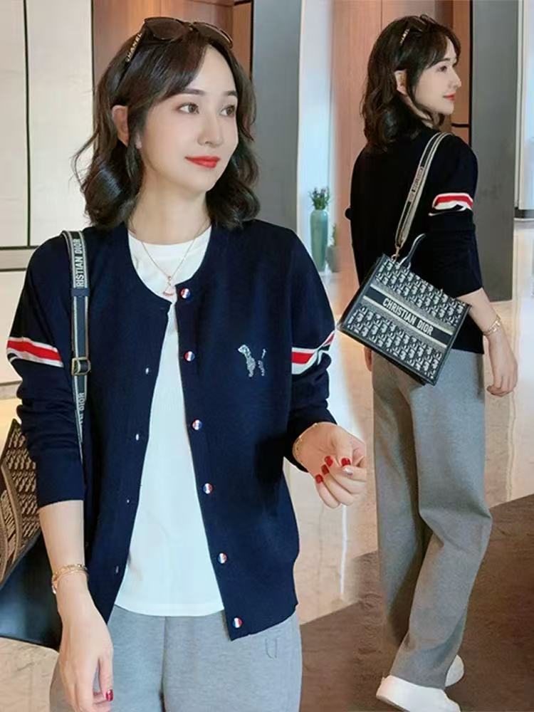 密熊绒拼色针织女装常规毛针织衫时尚秋季毛衣休闲风