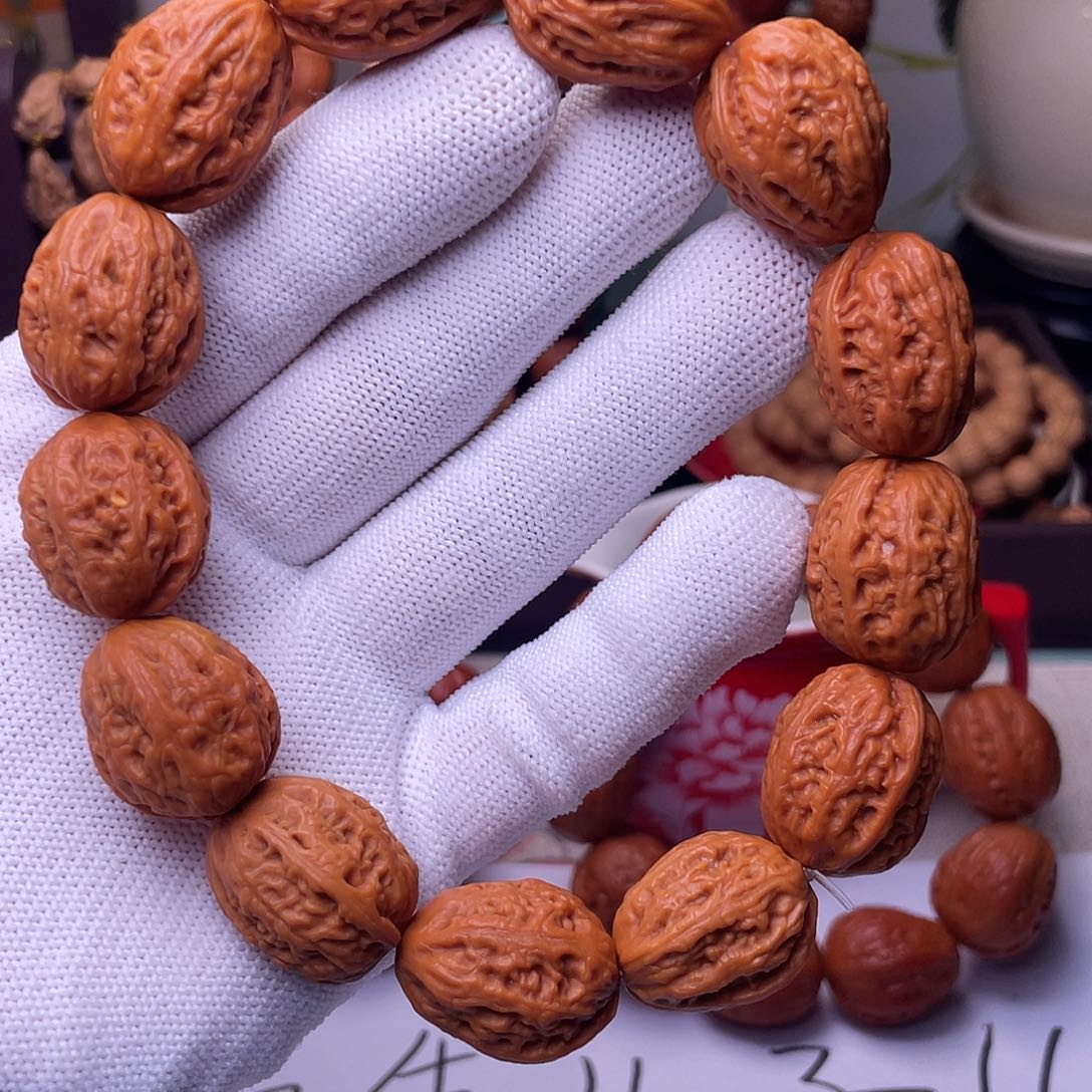 文玩核桃手串秋子