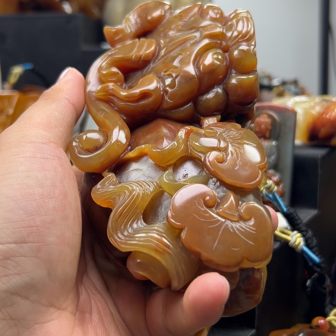 石英质玉（黄龙玉）未镶嵌多选发其一