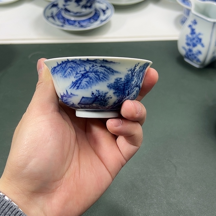 柴窑国画山水宫碗