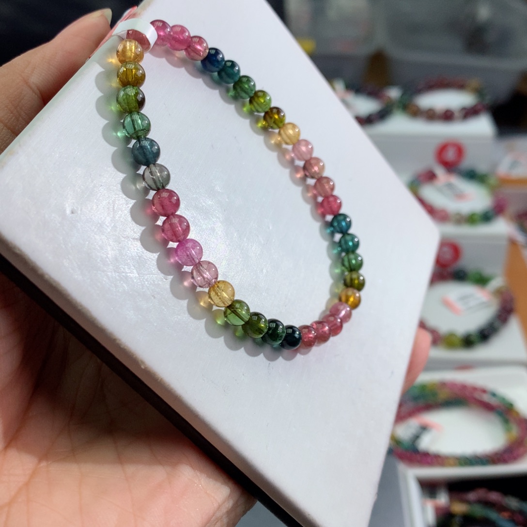 未镶嵌手链碧玺    5mm。   