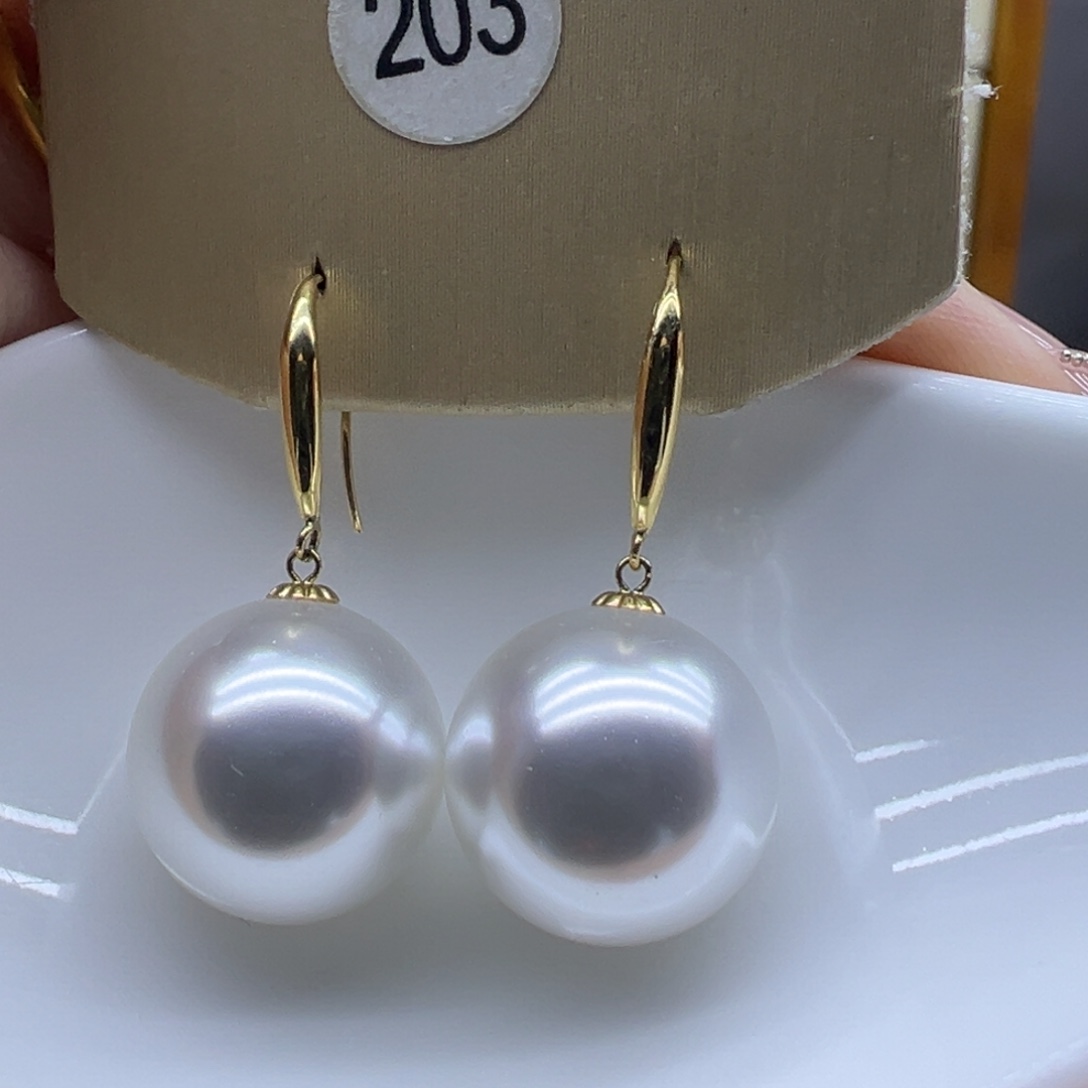 18K金镶嵌淡水珍珠耳饰