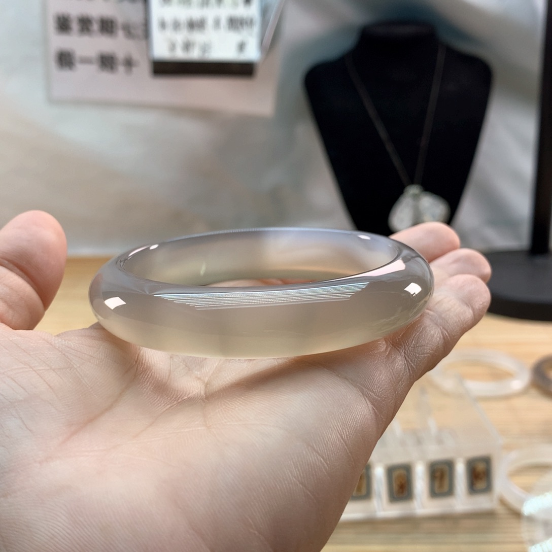 【闪购商品】手镯玛瑙/玉髓未镶嵌