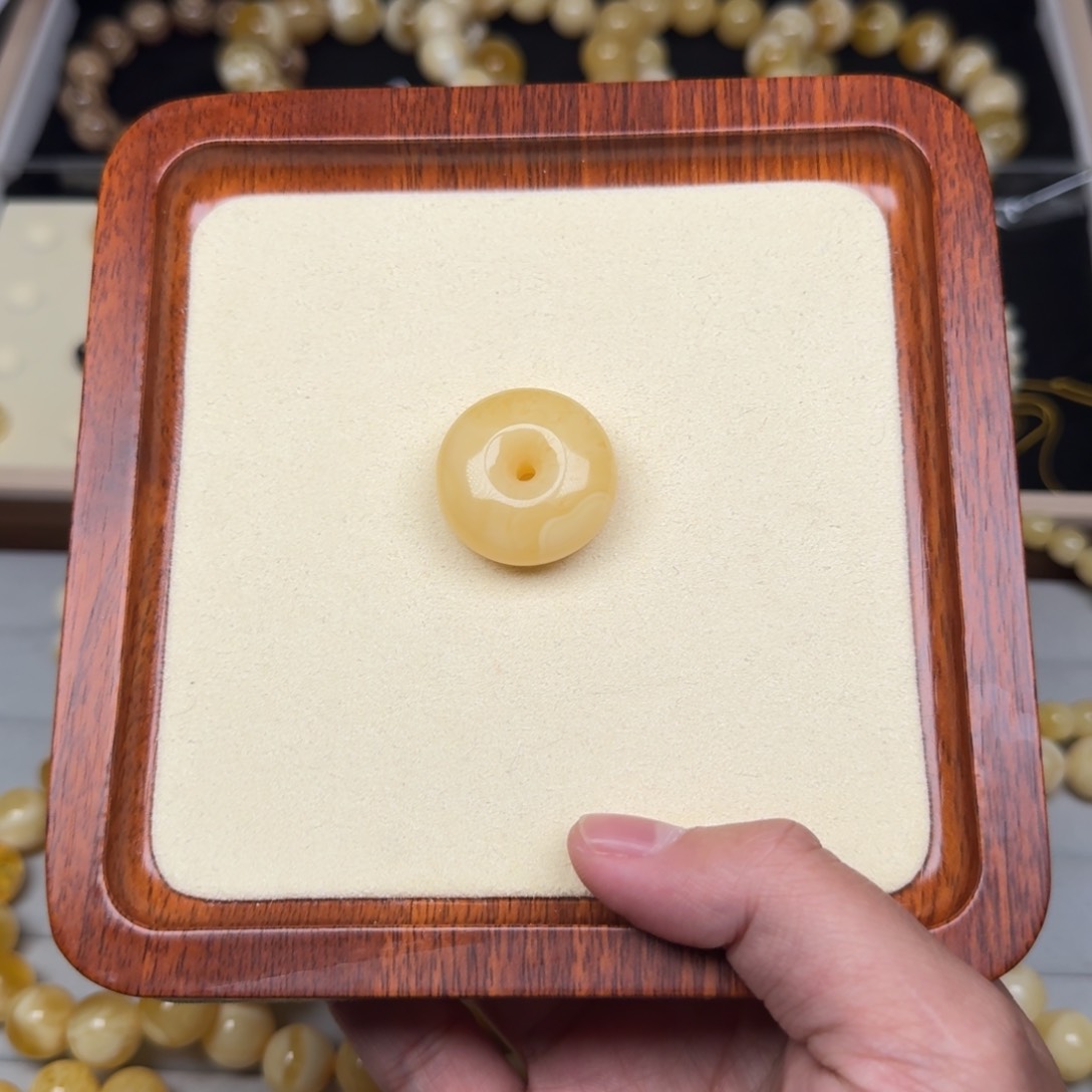 琥珀手链未镶嵌27.4蜜蜡平安扣6.13克