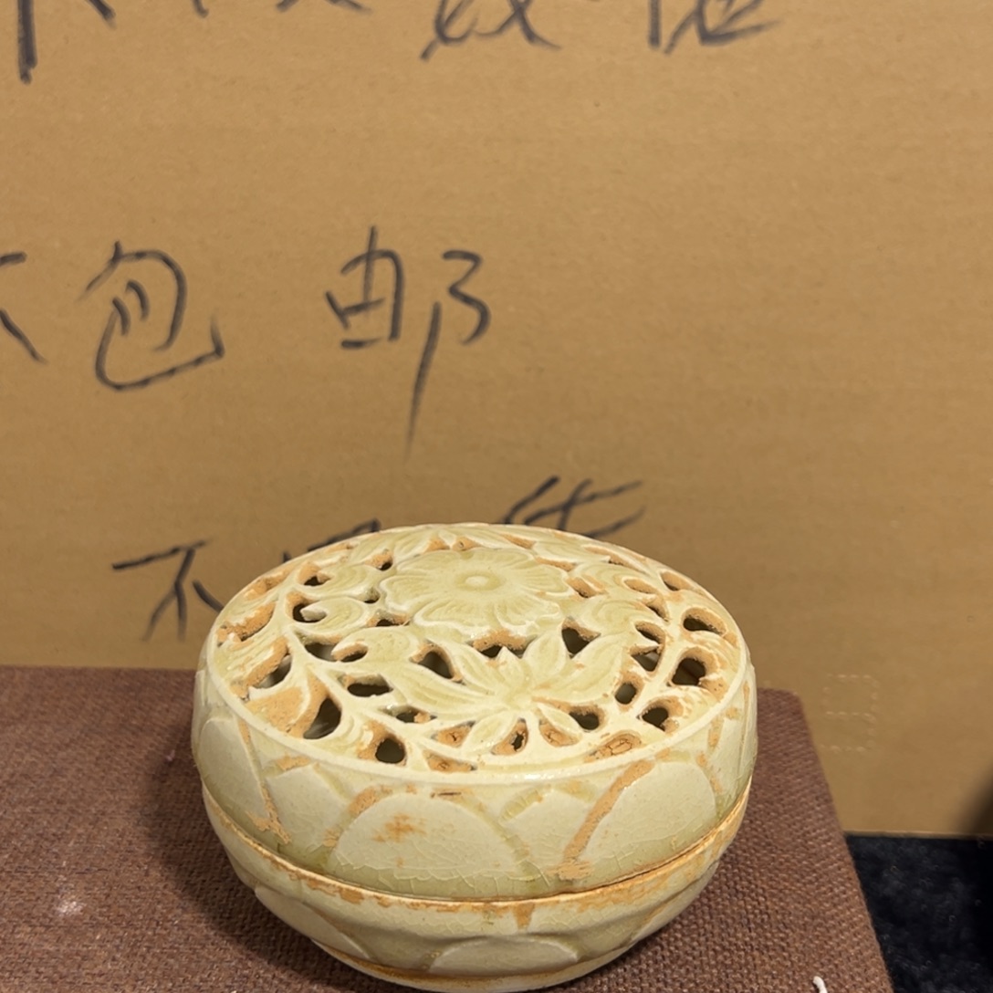 陶摆件空心的砖木家具在市场经济