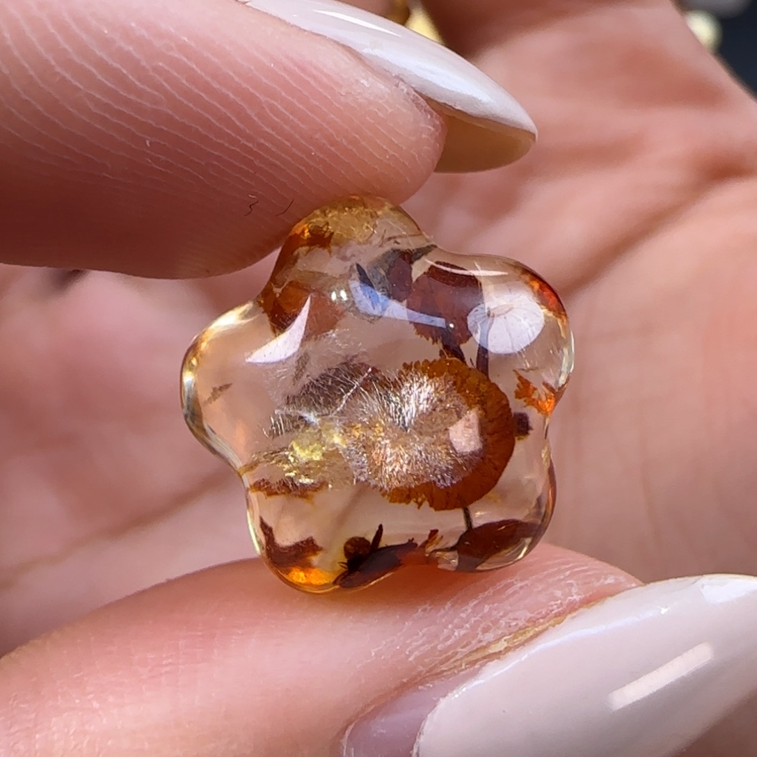 琥珀未镶嵌珠宝奇石谧*