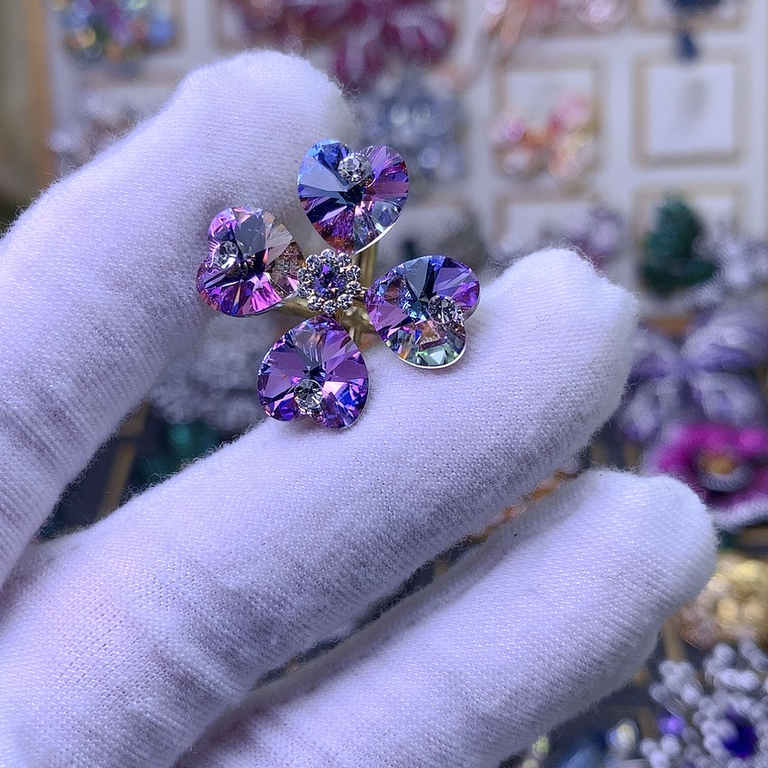 合成立方氧化锆铜丝巾扣