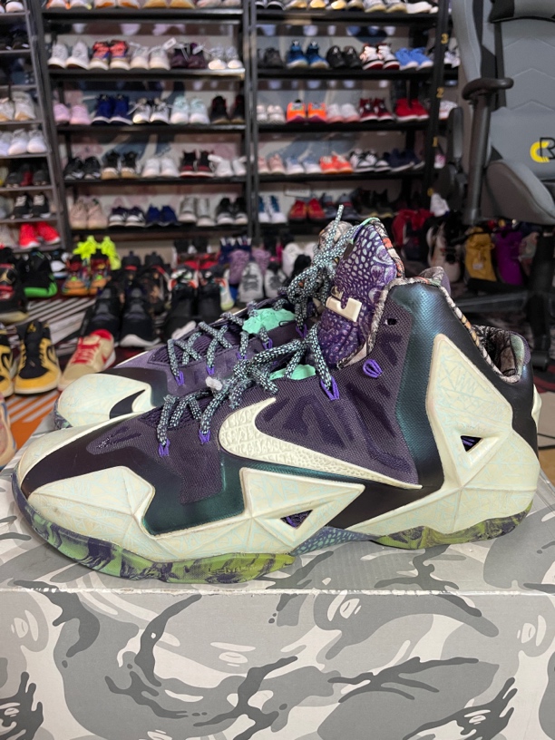 90新 maje 鞋带坏了 46码300/Nike Zoom LeBron 11 篮球鞋 