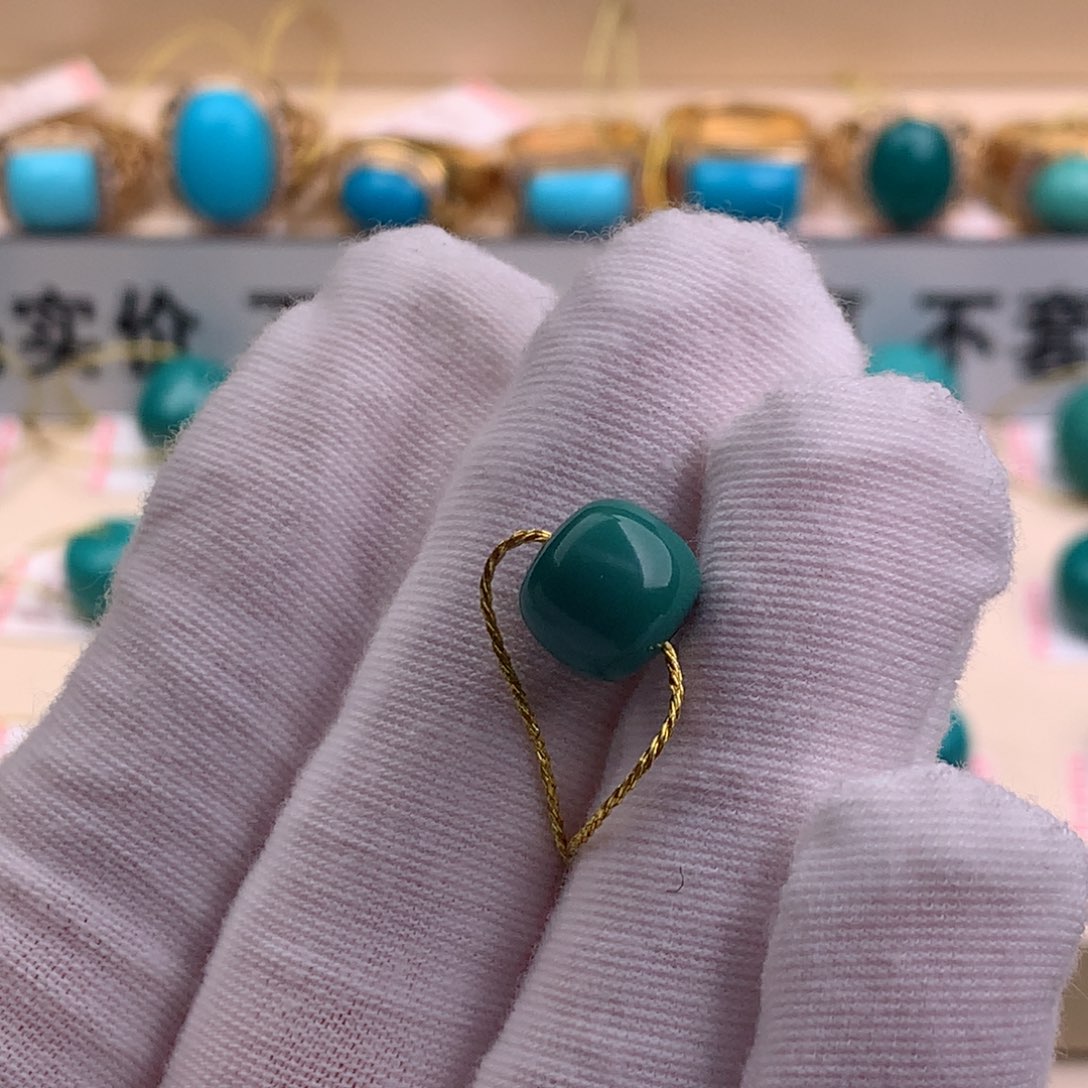 绿松石珠宝奇石未镶嵌一****金9.6