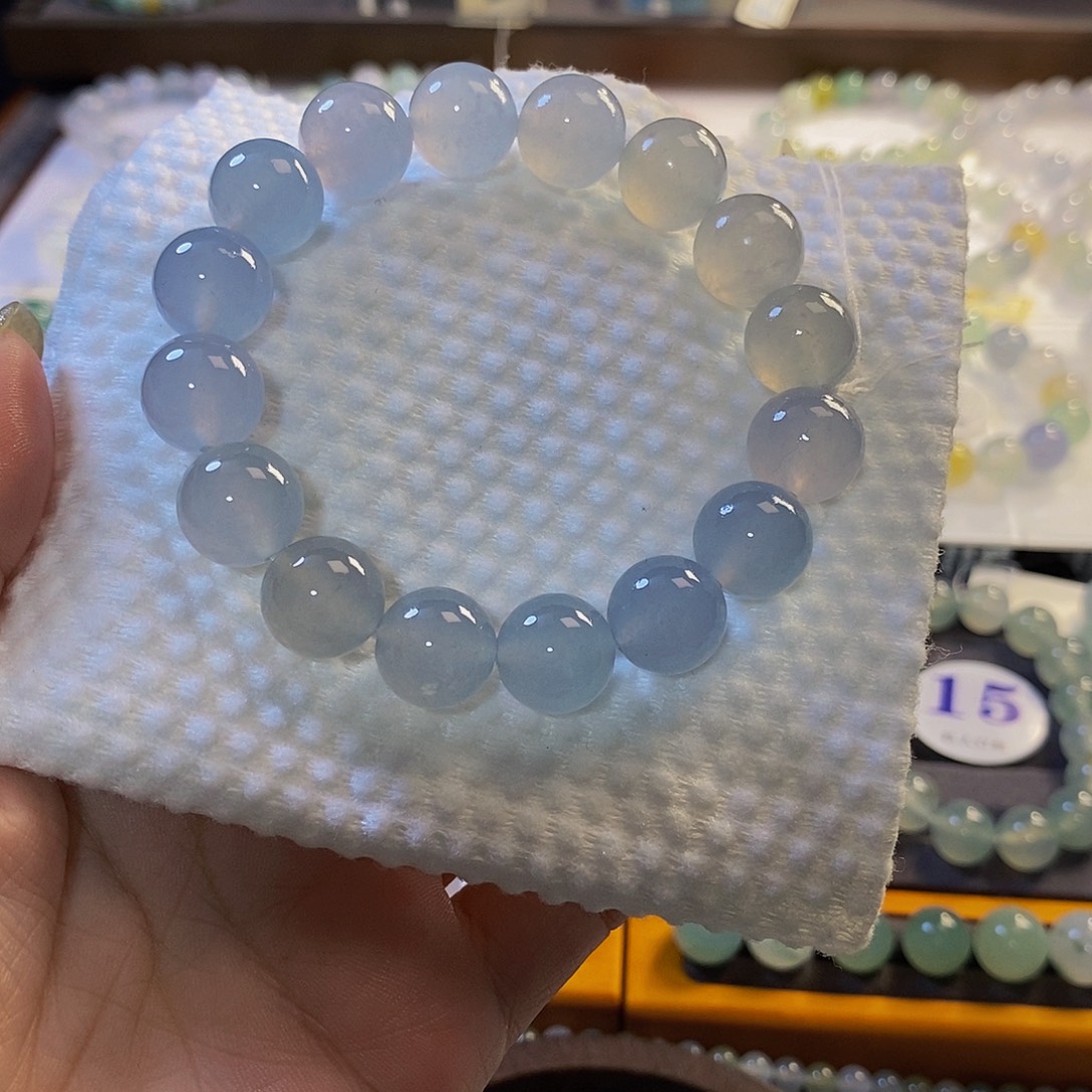 定制翡翠未镶嵌翡翠.