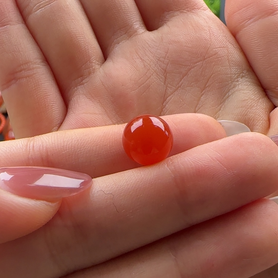 南红玛瑙未镶嵌圆珠10.6