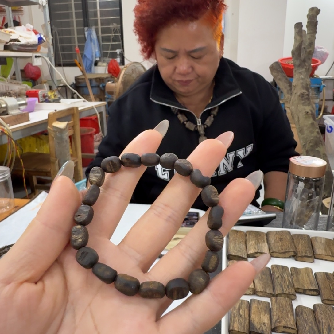 秦***茹线香奇楠沉香原木