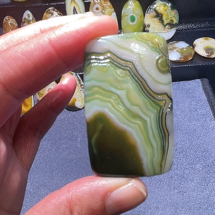 平***饰玛瑙/玉髓未镶嵌珠宝奇石