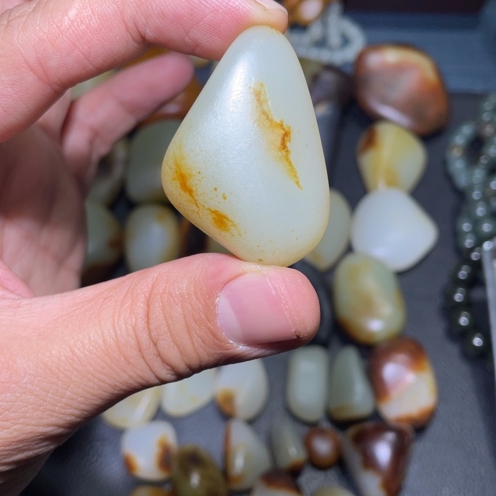 查***人和田玉（糖玉）未镶嵌颈饰