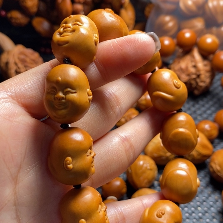 吊坠橄榄核十分开心