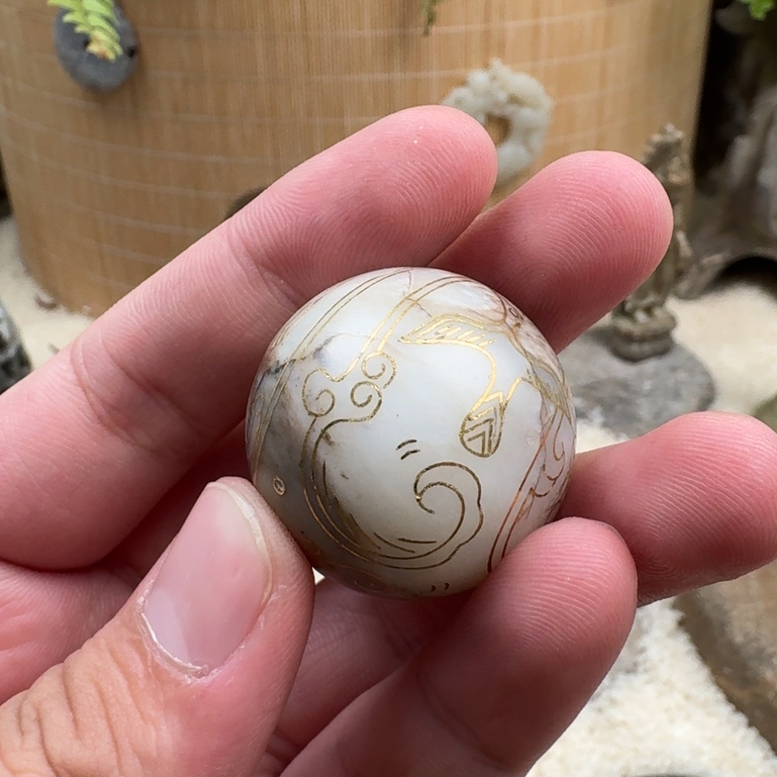 太***阳和田玉18K金镶嵌吊坠(不含链)